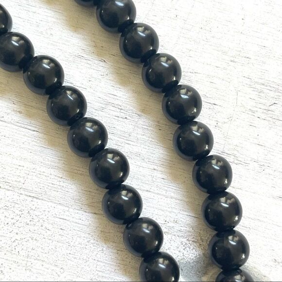 Long black beaded necklace - Picture 5 of 8